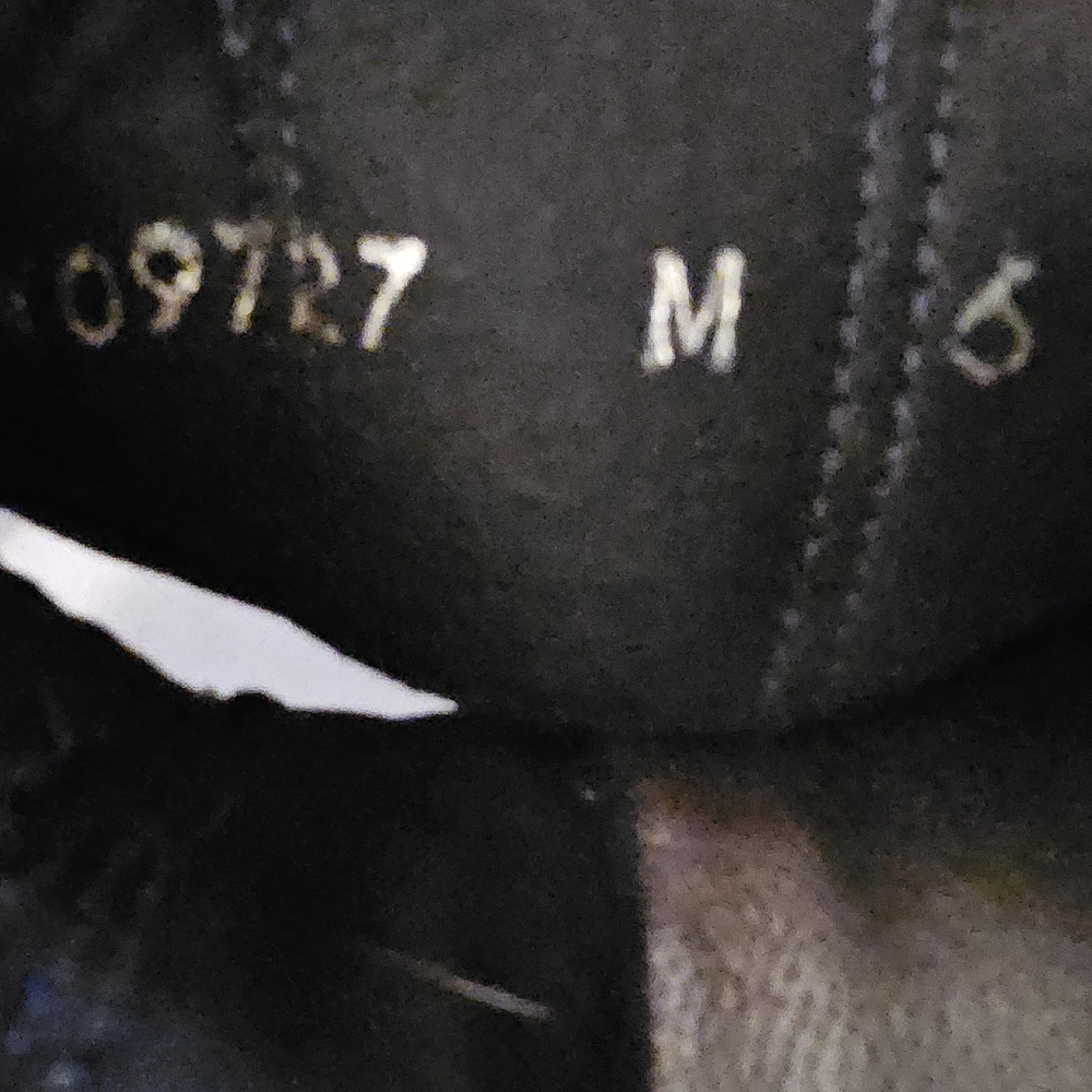 Stuart Weitzman Black Reptile Pattern Upper Cork … - image 2